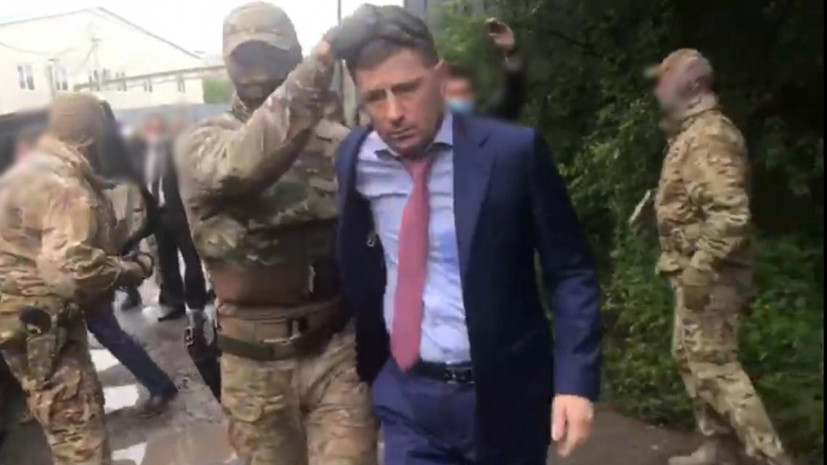 В отношении губернатора Хабаровского края возбуждено уголовное дело