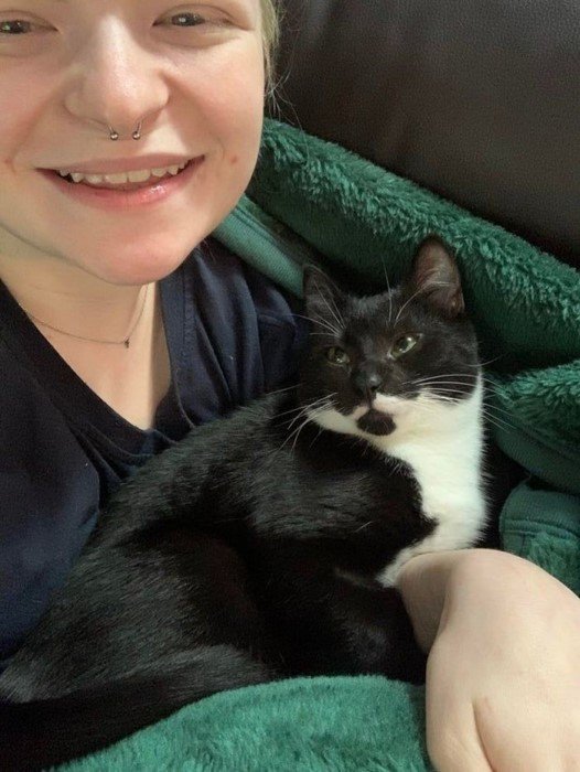 Эти питомцы так сильно любят своих хозяев, что становится завидно