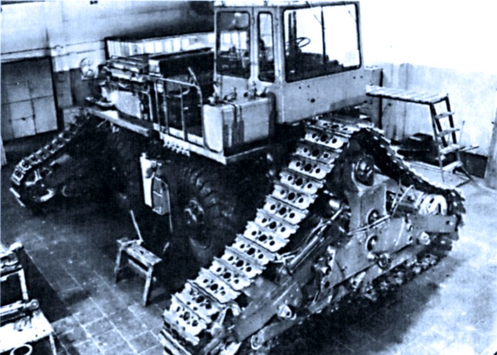 Одни только гусеницы выглядят впечатляюще. /Фото: yaplakal.com Одни только гусеницы выглядят впечатляюще. /Фото: yaplakal.com