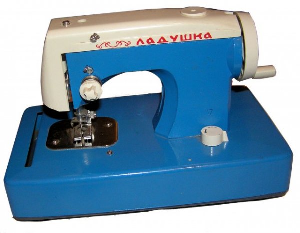 Игрушки из разного детства, когда мир был добрее и веселее!