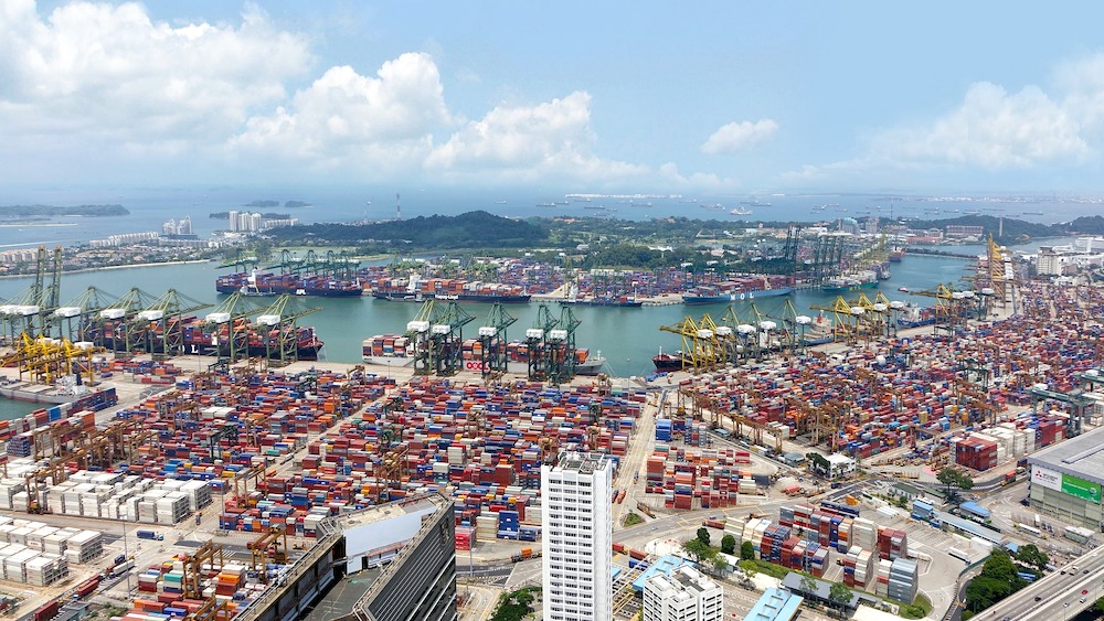 РФ «отжимает» все морские перевозки, что заставляет США и Европу изрядно нервничать