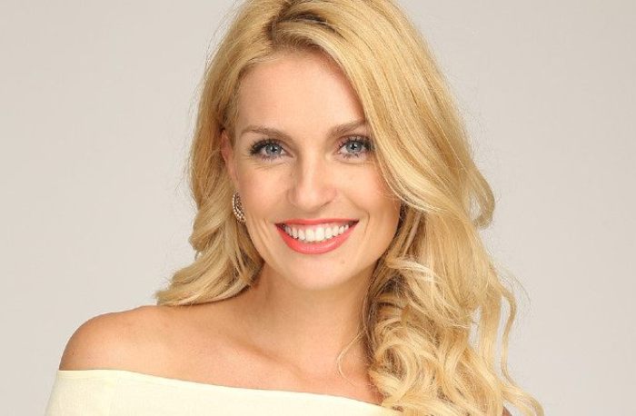 Певица Саша Савельева | Фото: uznayvse.ru Певица Саша Савельева | Фото: uznayvse.ru