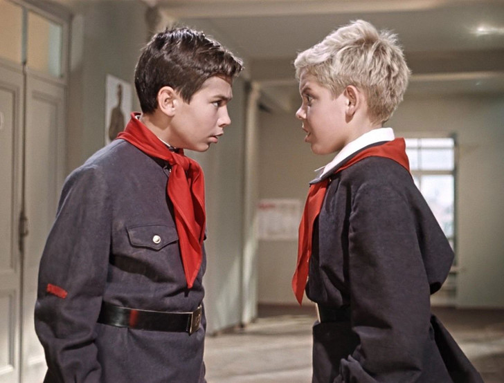 Фото №5 - Краткая история школьной формы в СССР