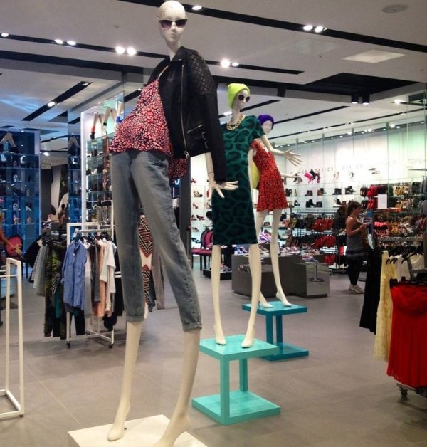 Эффект «зловещей долины»: подборка действительно жутких манекенов