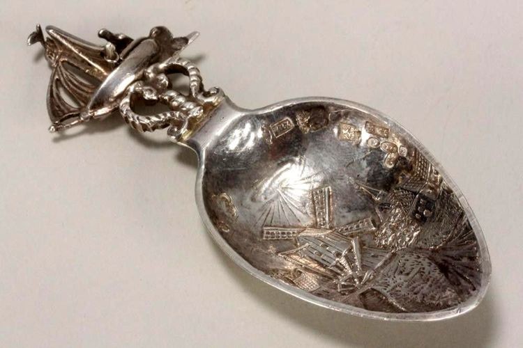 Находки, с которыми люди не смогли разобраться сами, поэтому попросили помощи у интернет-знатоков