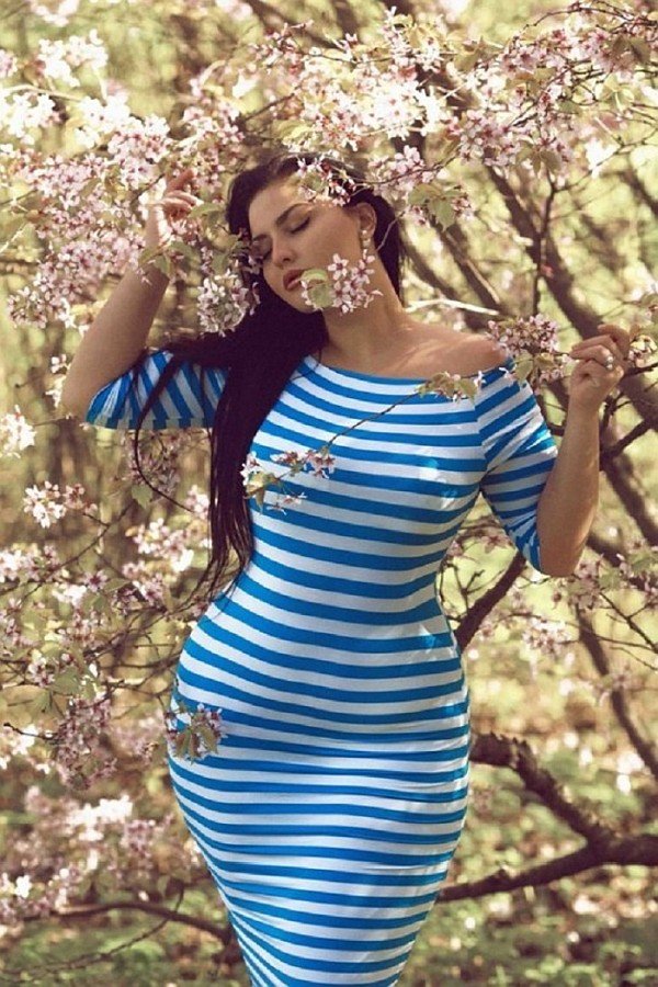 Юлия Лаврова — модель plus-size из Санкт-Петербурга