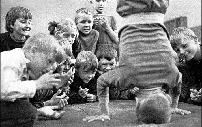 “Мы так росли и ничего”: 9 минусов воспитания в СССР “Мы так росли и ничего”: 9 минусов воспитания в СССР