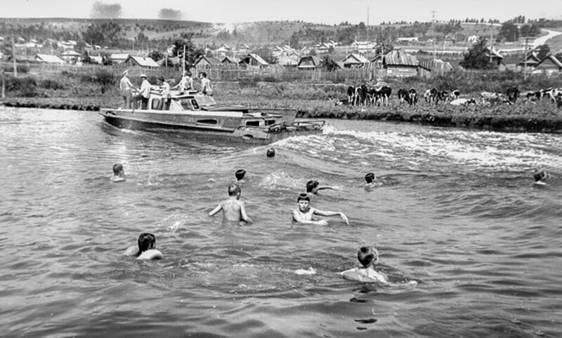 Лето на Волге. Фото Илья Чирков, 15 июня 1977 года, г. Казань, Приволжский р-н, о. Веселый