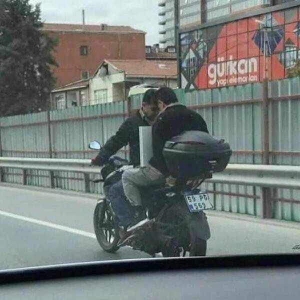 Подборка картинок. Вечерний выпуск (30 фото) - 07.09.2022