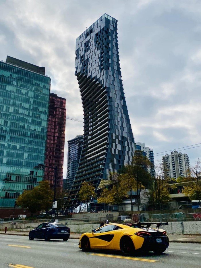 18 удивительных архитектурных сооружений, над чьим дизайном словно поработали инопланетяне