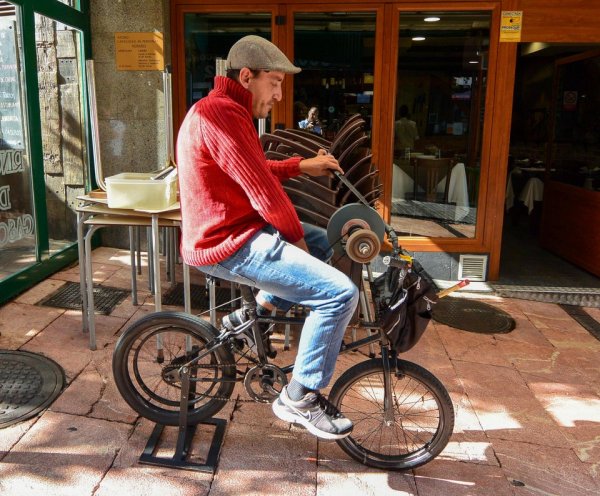 Крутим педали и точим ножи