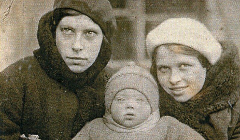 «Служебный роман» разрушил брак Алисы Фрейндлих с известным режиссером. Последний муж на 15 лет младше и жизнь 88-летней актрисы сегодня