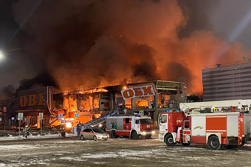 Почему горят торговые центры?