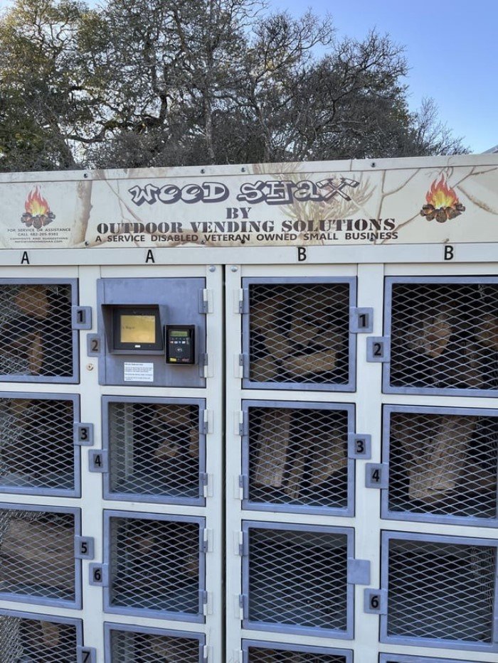 Крутые торговые автоматы из разных стран, при виде которых рука так и тянется к кошельку