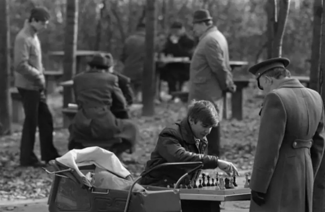 Парк Сокольники. 1974 год. Москва.