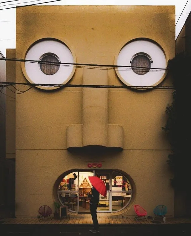 «Архитектурные причуды»: необычные и удивительные здания, созданные людьми с богатой фантазией