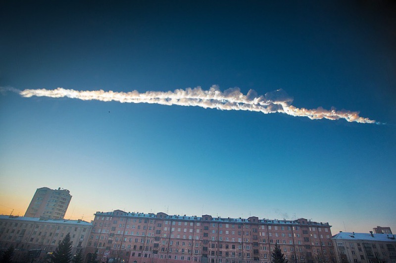 Челябинский метеорит влетел в атмосферу Земли 15 февраля 2013 года