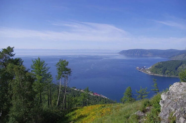 Что происходит с озером Байкал и почему ученые обеспокоены? Экосистема озера Байкал находится под угрозой из-за климатических измененийФото: W0ZNY / WIKIMEDIA COMMONS. Фото.