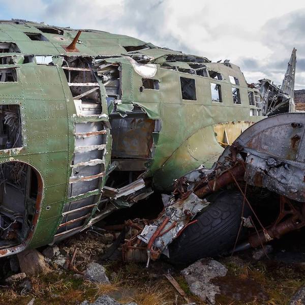 Крушение в тумане: как Ли-2 стал памятником на краю России